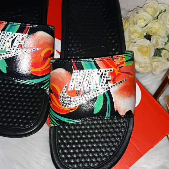 NWT Floral Nike benassi Slides custom bling - Picture 3 of 5